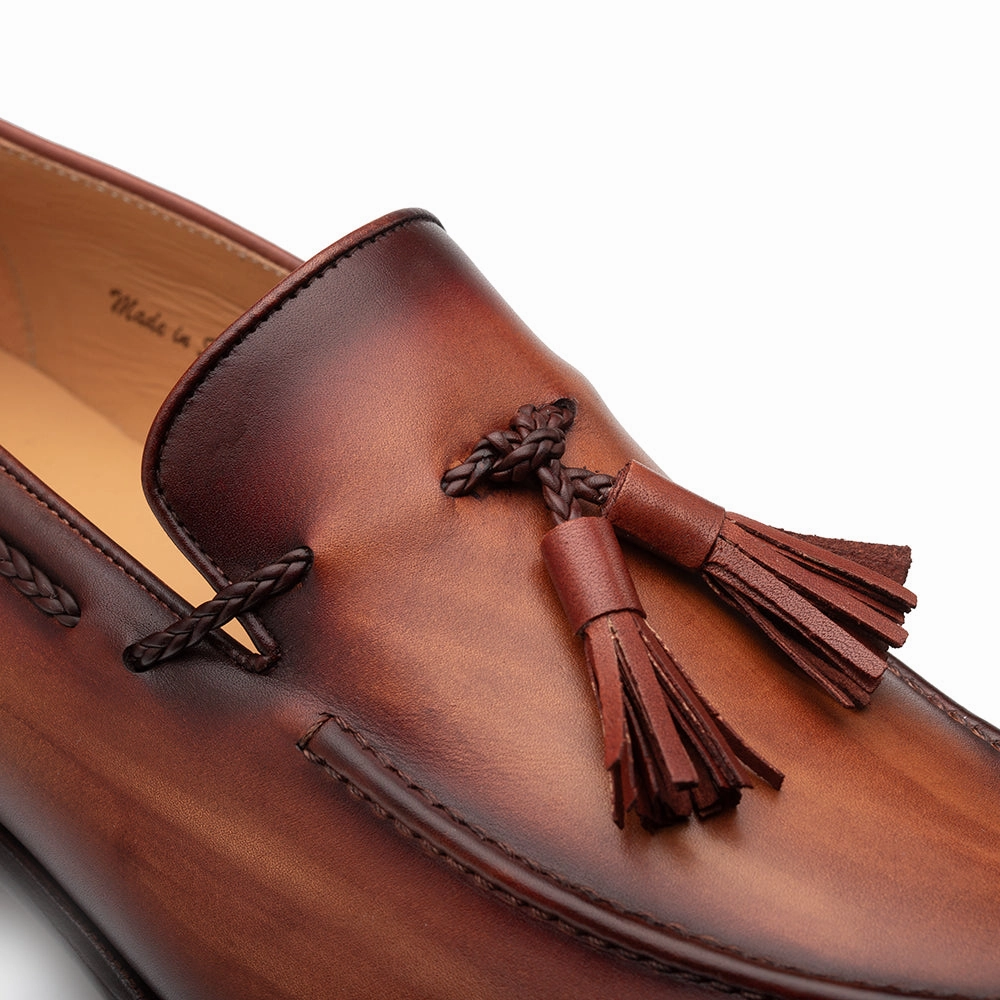 Apron Toe Tasseled Loafer