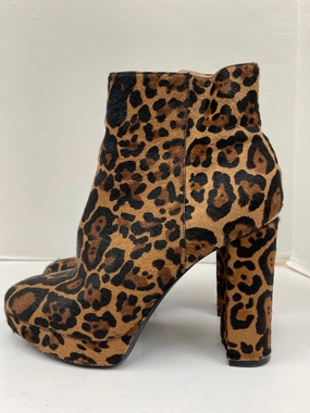 Boots Ankle Heels By Calvin Klein In Animal Print, Size: 8