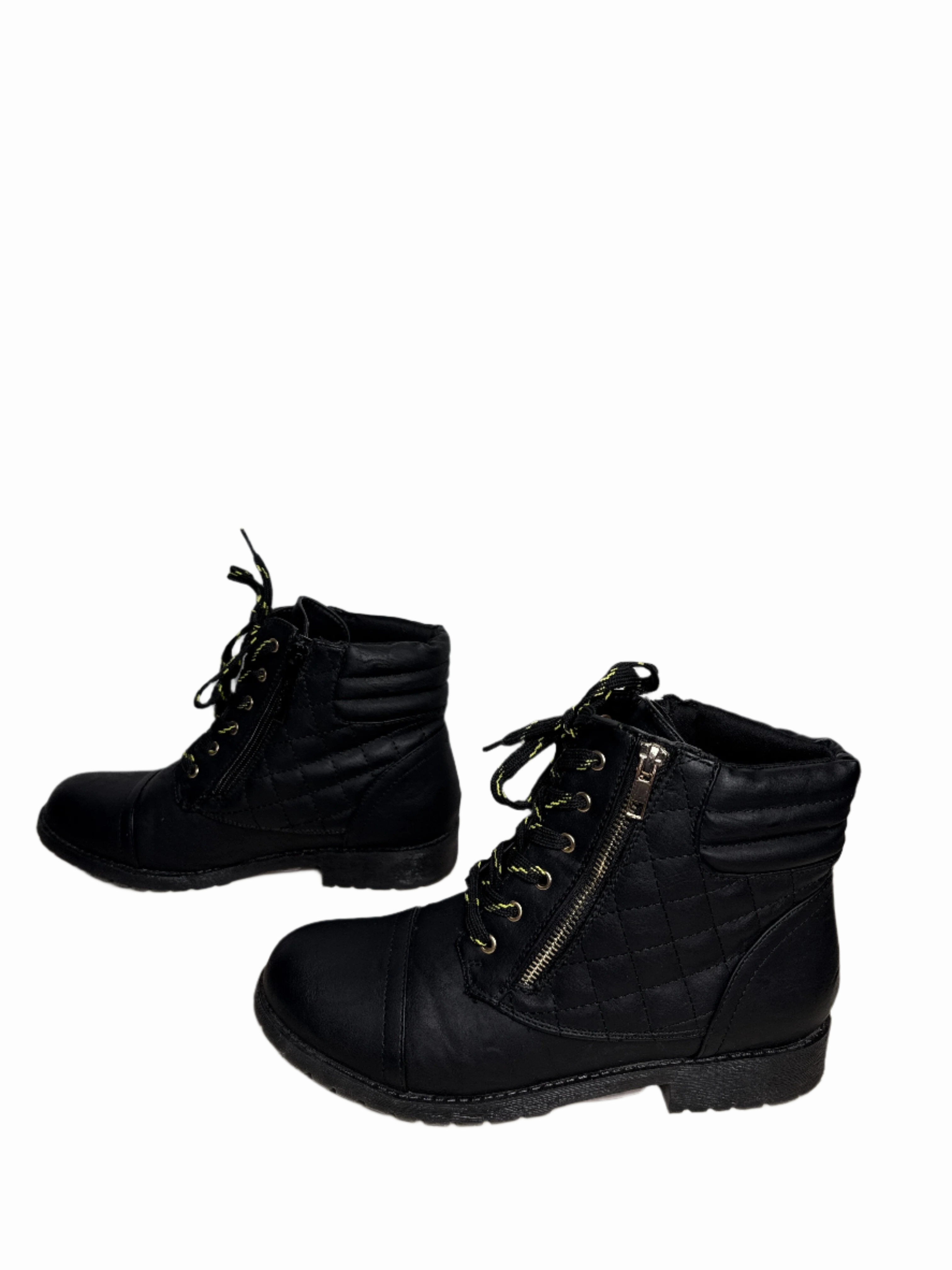 Boots Combat By DAILY SHOES Size: 9.5