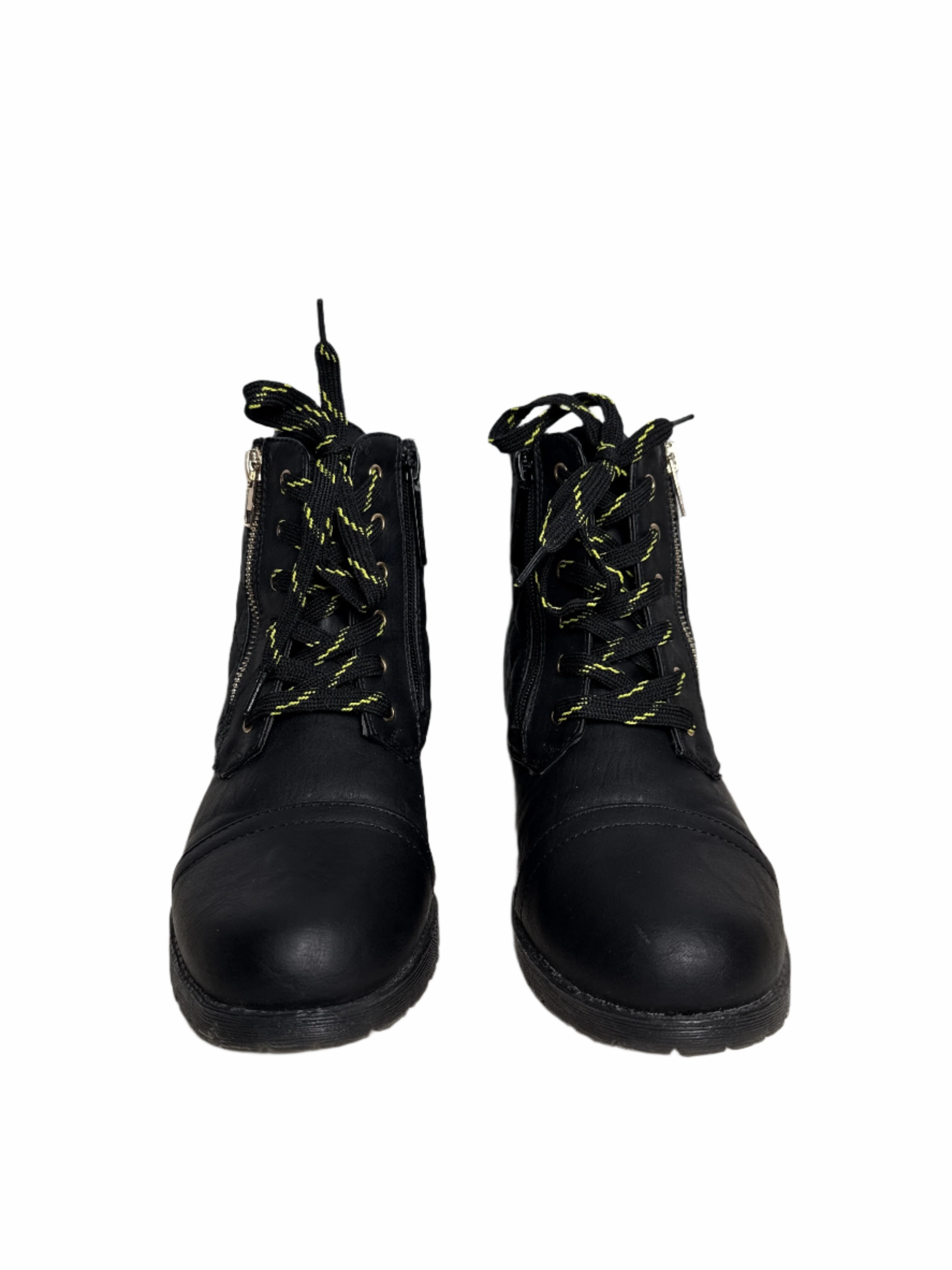 Boots Combat By DAILY SHOES Size: 9.5