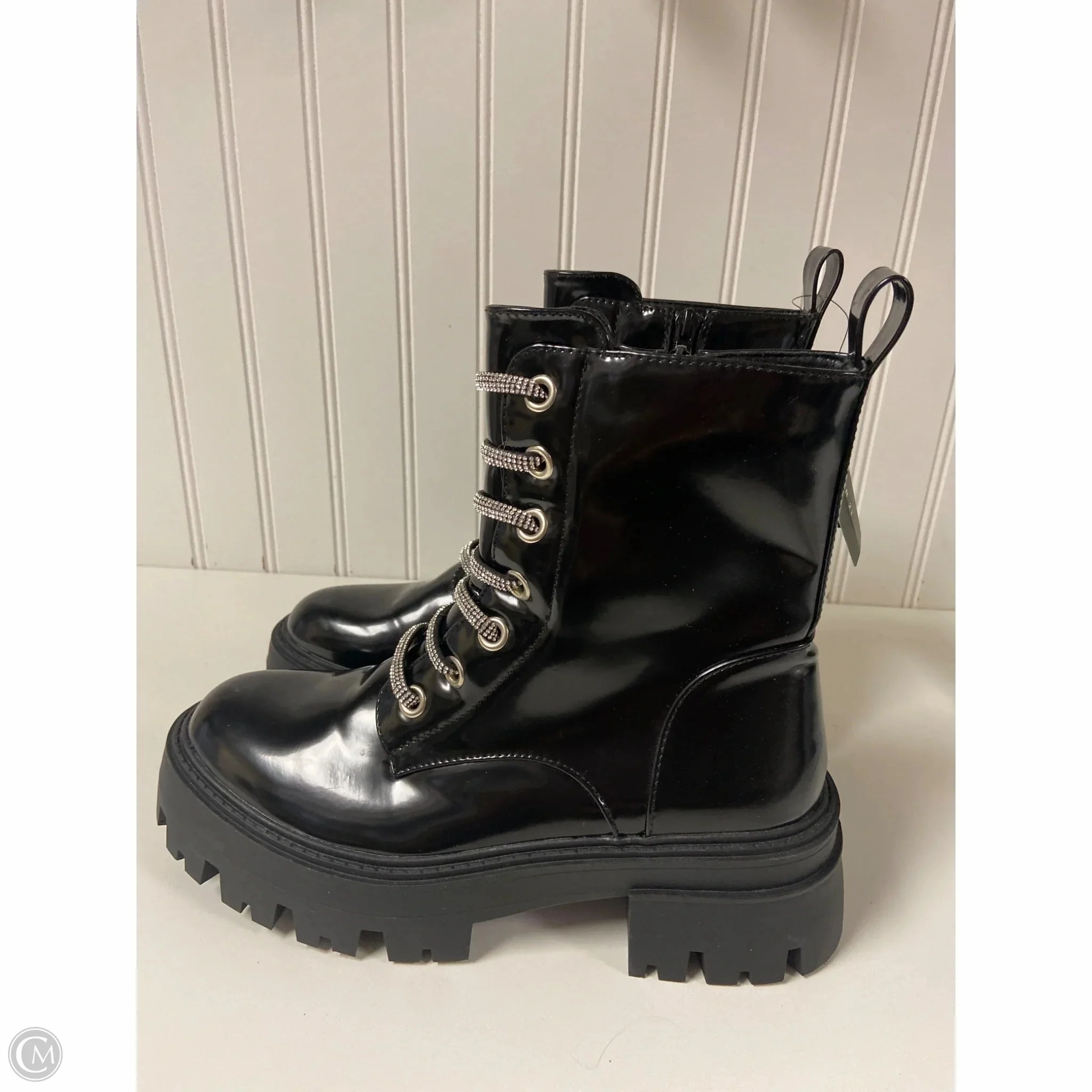 Boots Combat By Forever 21 In Black, Size: 8