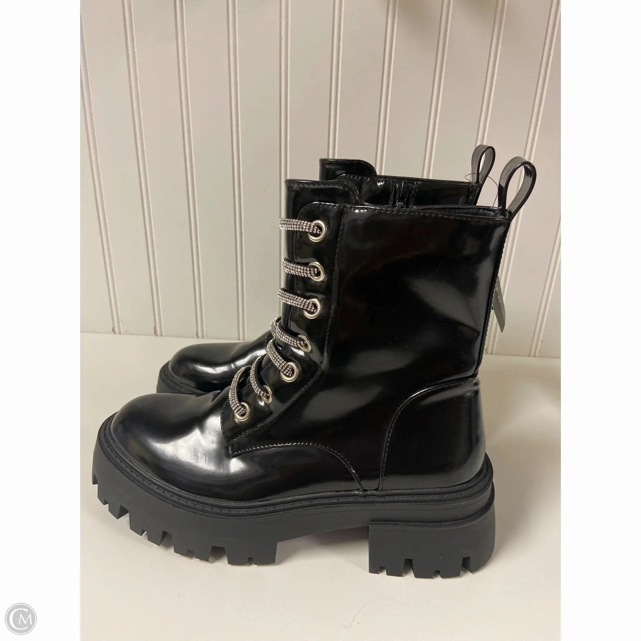 Boots Combat By Forever 21 In Black, Size: 8
