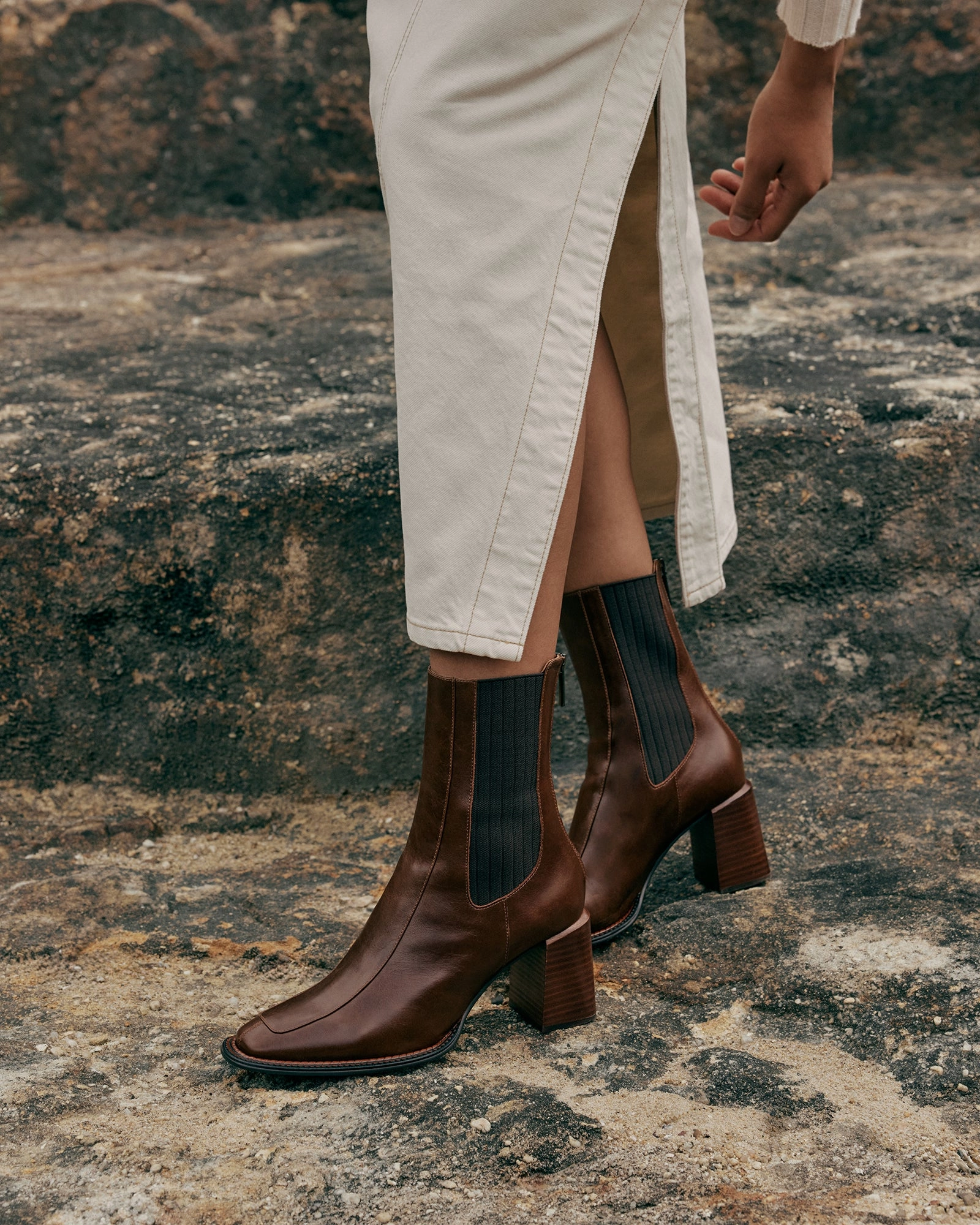 DEVINA MID ANKLE BOOTS DARK CHOC LEATHER