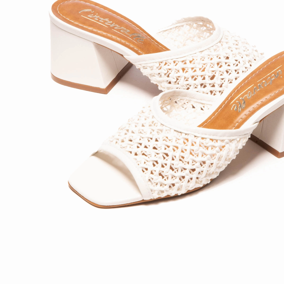 Helenium White Leather