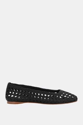 Shell ballerinas in woven leather