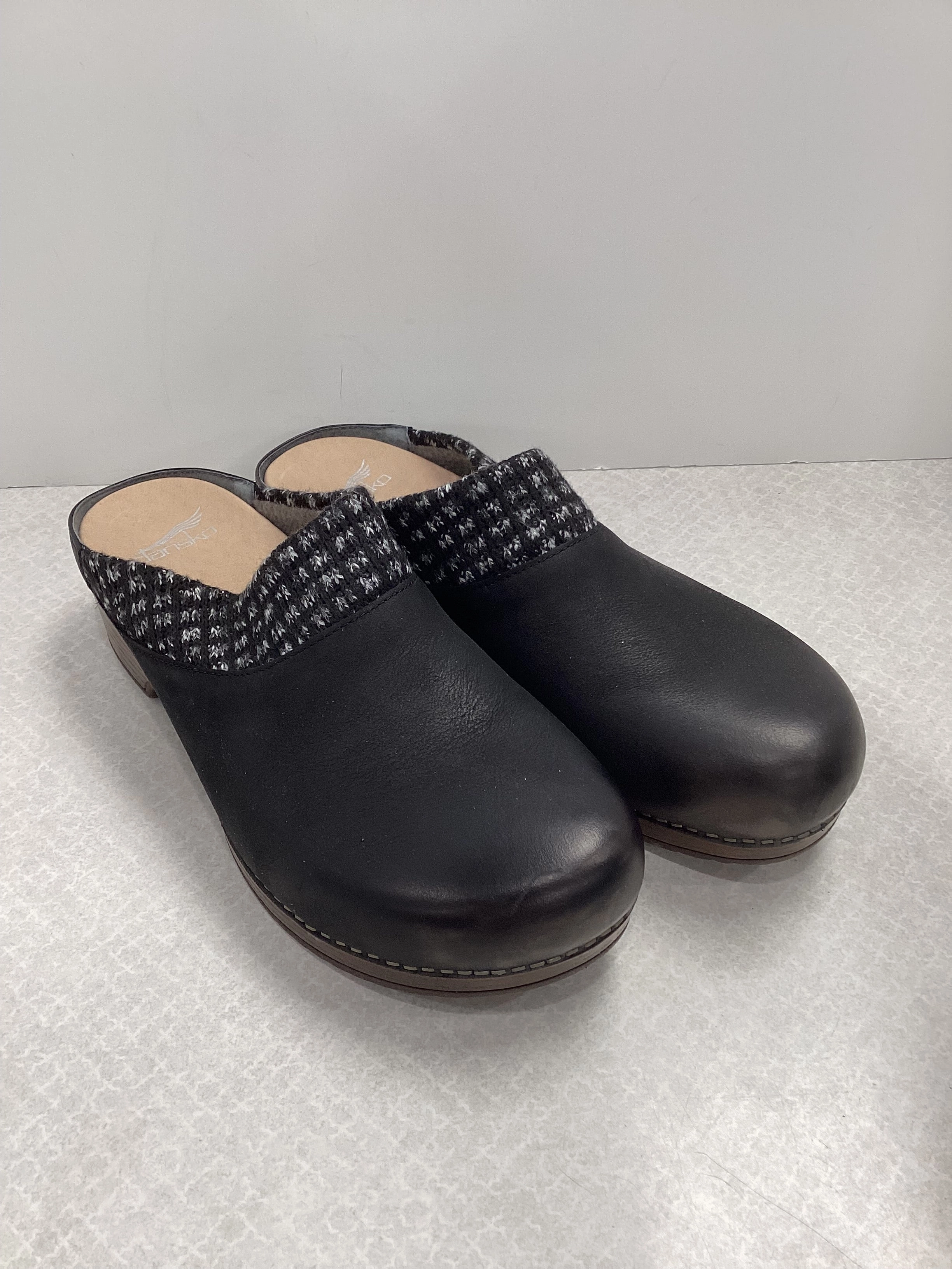 Shoes Heels Block By Dansko In Black, Size: 10