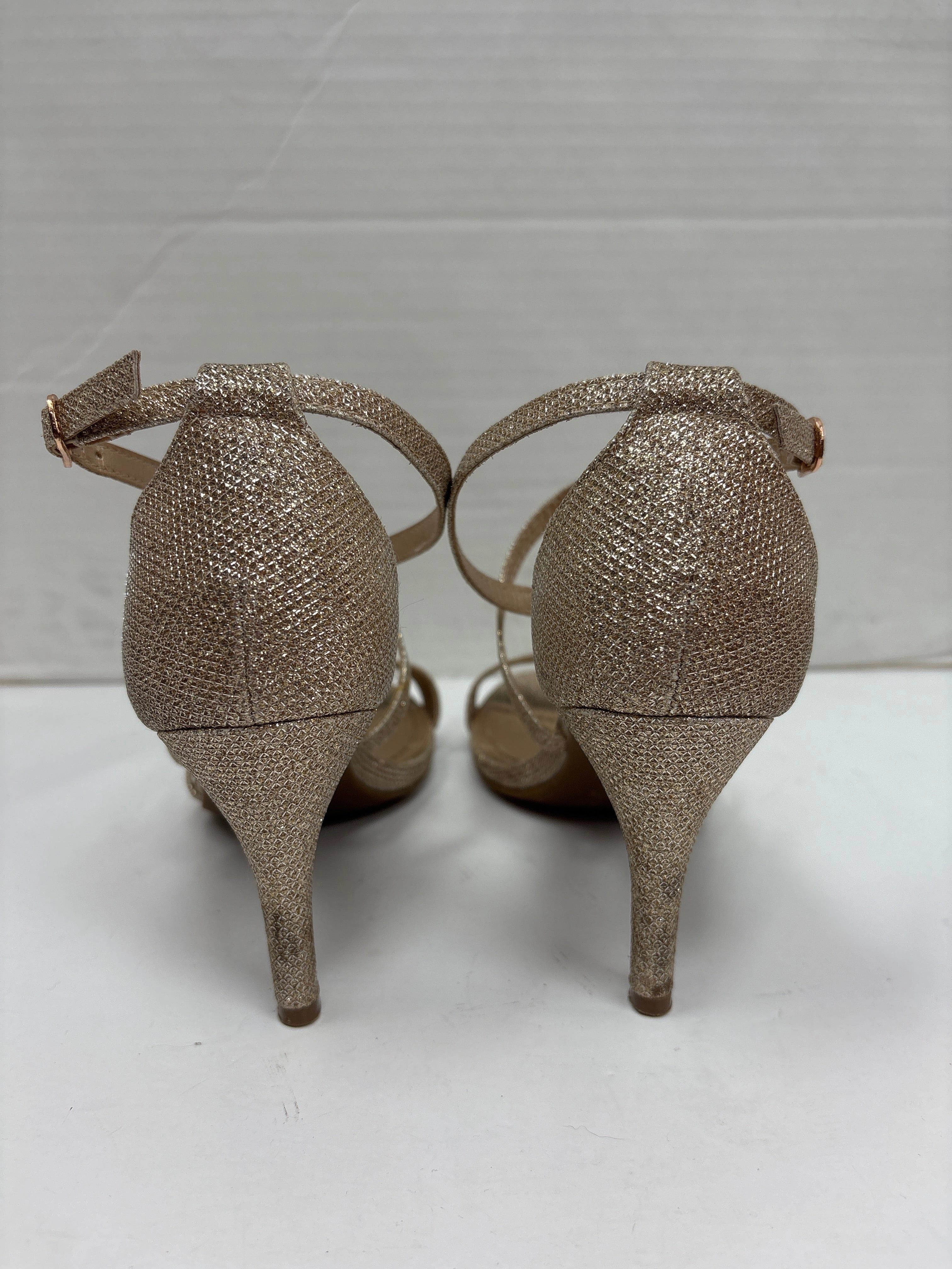 Shoes Heels Kitten By Dreamers In Rose Gold, Size: 7.5